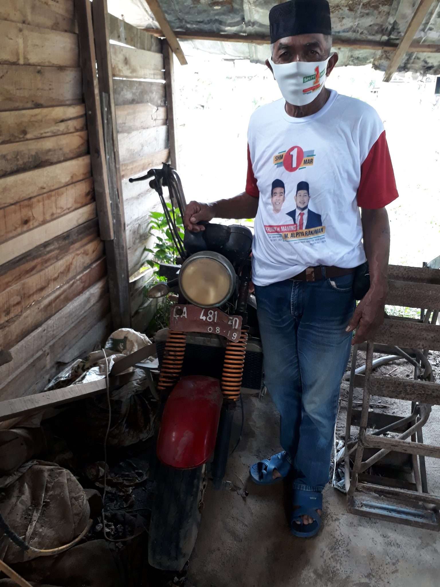 Warga Desa Makmur Mulia Keluhkan Angkutan Sampah Hibah Warga Desa Makmur Mulia Keluhkan Angkutan Sampah Hibah