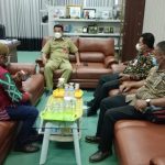 Kominfo Samarinda Tunjukan Command Center Kepada Ardiansyah